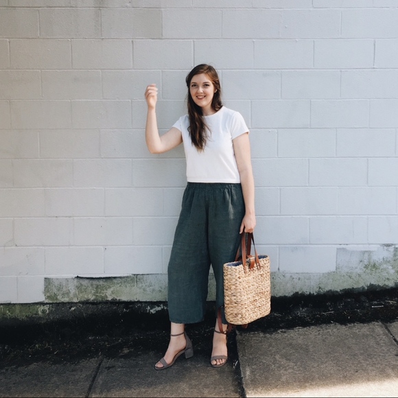 Meet Your Posher 🌿 - Picture 1 of 8